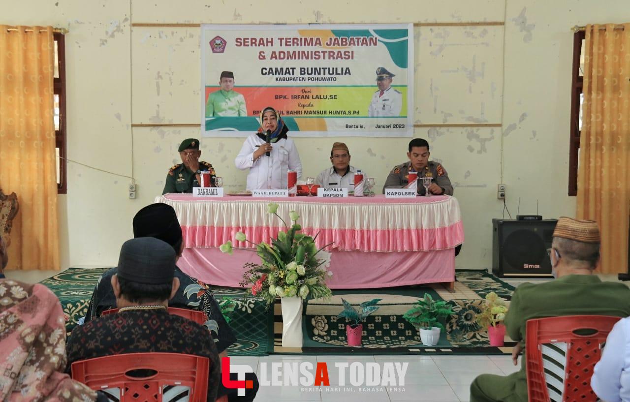 Wabup Suharsi Hadiri Sertijab Camat Buntulia