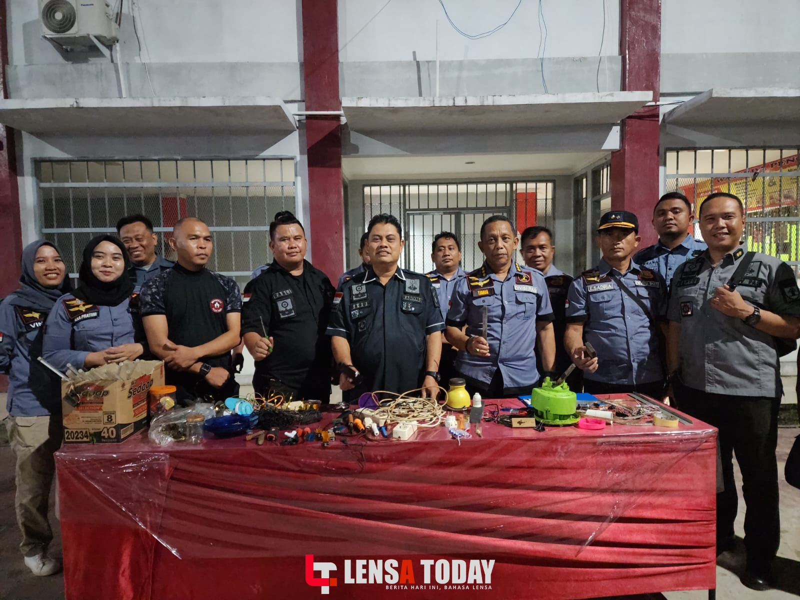 Kamar Napi Lapas Kelas IIB Pohuwato di Geledah Tim Satopspatnal Divpas