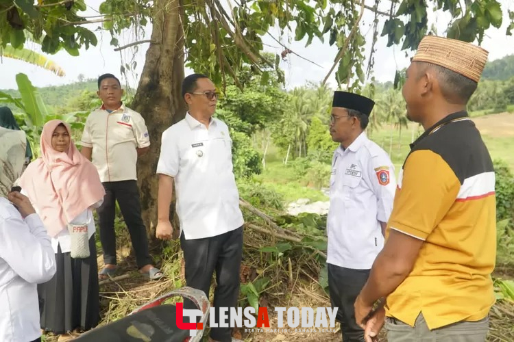 Tinjau Pembuatan Tanggul Pasca Banjir, Ini Harap Bupati Gorut