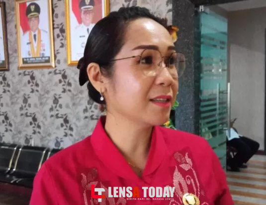 Polemik Penyelewengan Pupuk, Deasi Sandra Datau : Nama Penerima Harus Ditempel Dimasing-Masing Kios Pengecer