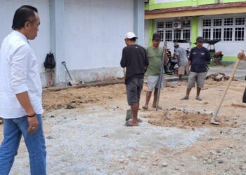 Tinjau Pembangunan Station Of Food Bus, Ini Kata Dr. Moh. Rolli Paramata 