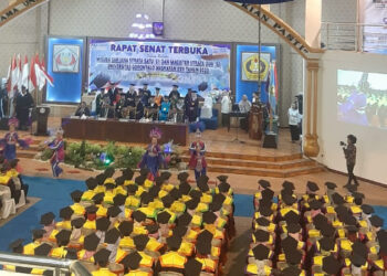 UG Wisuda 414 Lulusan, Ini Pesan Rektor UG