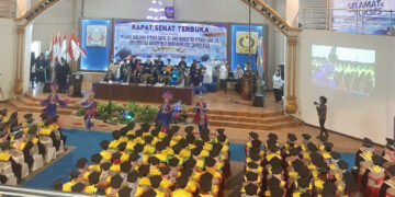 UG Wisuda 414 Lulusan, Ini Pesan Rektor UG