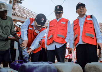 PMI Kabupaten Pasuruan Distribusikan 10.000 Liter Air Bersih di Wilayah Kecamatan Kejayan