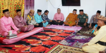 Hadiri Prosesi Upacara Adat Moloopu Camat Anggrek Ruly Rachmola Tanaiyo, Ini Harapan Bupati Gorut