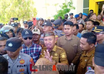 Nyaris Ricuh, Ratusan Warga Penambang Minta Bupati Pohuwato Desak Perusahaan Bayar Ganti Rugi Lahan