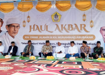 Haul Akbar KH. Umar Alambri & KH. Mohammad Abubakar di Hadiri Ratusan Abnaul Khairaat