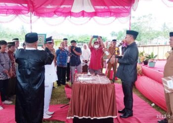 Lantik Penjabat Kades Langge, Ini Harapan bupati Gorut
