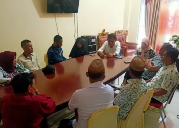 DPRD Gorontalo Utara Kembali Terima Warga Desa Topi