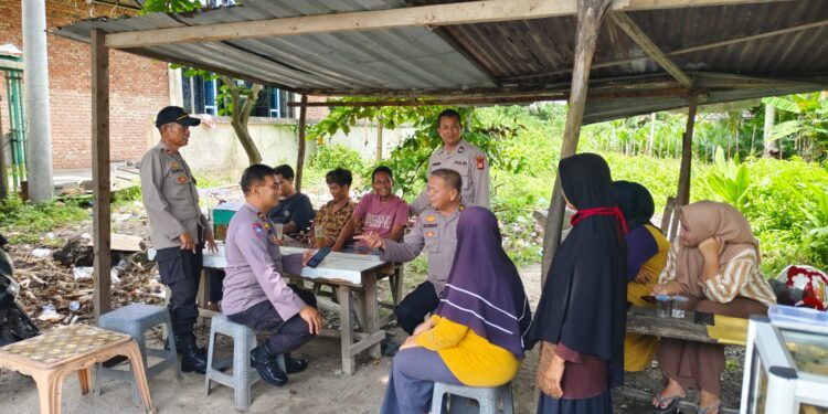 Sosialisasi Pemilu Damai, Tim Kasatgas Preemtif Polres Kampar Kunjungi Warga