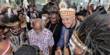 Hari Pertama Kampanye, Ganjar Disambut Meriah Warga Papua