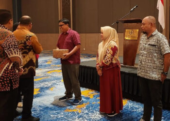 Kesbangpol Provinsi Raih Penghargaan Terbaik Dalam Penyerapan Anggaran 2023