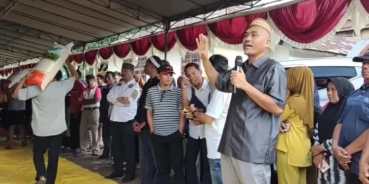 Hamzah Sidik Dampingi Penyaluran Bantuan UMKM