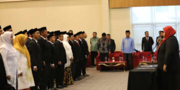 Lantik 90 Anggota PPK, Ketua KPU Bonbol Tekankan Terkait Solidaritas Tim