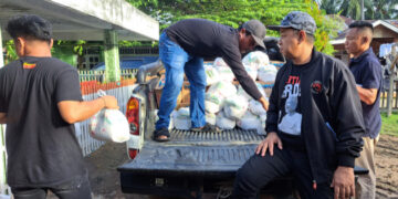 Suyuti Bersama Tim Relawannya Serahkan Bantuan Korban Bencana Banjir Diwilayah Bongomeme & Biluhu