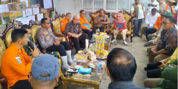 Danrem 133/NW Hadiri Rakor untuk Putusan Langkah Lanjutan Dalam Operasi Evakuasi Korban Bencana Alam Tanah Longsor dan Banjir Bandang di Desa Tulabolo