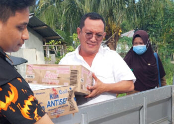 Peduli Bencana, IDI Kabgor Serahkan Bantuan Kepada Para Korban Banjir