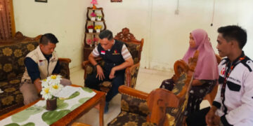 Bawaslu Gorut Lakukan Uji Petik Data Pemilih di Perbatasan Kecamatan Atinggola