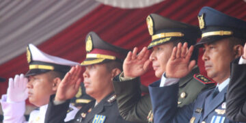 Kapolres Gorut Hadiri Upacara Peringatan HUT Proklamasi Kemerdekaan RI di Halaman Kantor Bupati