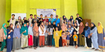 Mahasiswa KKP UG Manfaatkan Potensi Desa Talumopatu untuk Produksi Virgin Coconut Oil