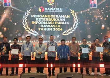 Torehkan Sejarah, Bawaslu Kota Gorontalo Raih Penghargaan Atas Pengelolaan Keterbukaan Informasi Publik PPID