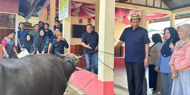 Roni Imran Apresiasi Salurkan 9 Ekor Hewan Qurban dari PT AGIT