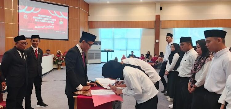 Hari Ini 1.939 Anggota KPPS Se Kota Gorontalo Resmi Dilantik Secara Serentak