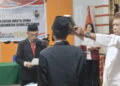 Ketua Bawaslu Gorontalo Utara Lantik PAW Anggota Panwas Kecamatan Sumalata Timur