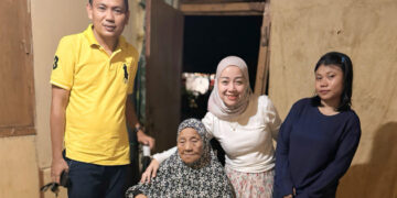 Prof. RA Berbagi Kebahagiaan di Momen Lebaran dengan Bantuan untuk Lansia