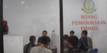 Kejari Kabupaten Gorontalo Terima Tahap II Perkara Korupsi Proyek Jalan Samaun Pulubuhu – Bolihuangga, Enam Tersangka Resmi Diserahkan