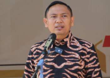 Wahyudin Akili : Wisuda UG Bukti Konsistensi dan Komitmen dalam Mencetak Generasi Unggul