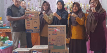 Dukung Program Makan Bergizi Gratis, Suyuti Bantu Dispenser untuk SMP Negeri 1 Limboto Barat