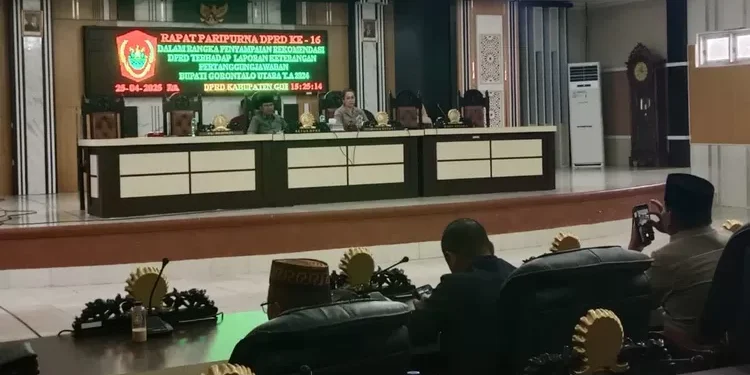 Pansus DPRD Gorut Sampaikan Rekomendasi LKPJ Bupati Tahun 2024.