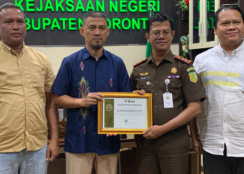 Kajari Kabgor Terima Penghargaan dari Bea Cukai, Bukti Sinergi Lawan Rokok Ilegal