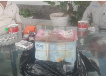Heboh di Medsos, Foto Diduga Oknum Pejabat Bone Bolango Bersama Setumpuk Uang Beredar