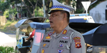 Jalin Keakraban, Kasat Lantas Polres Gorontalo Utara Sapa Langsung Pengemudi Bentor