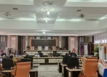 Banggar DPRD Gorontalo Utara Bahas Ranperda Perubahan APBD 2025, Ridwan Arbie Ingatkan Pentingnya Konsistensi