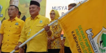 Bangun Karier Dari 1998, Partai Kuning Kini di Pundak Iskandar Mangopa 