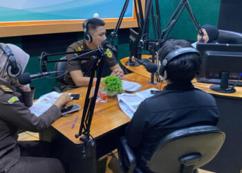 Kejari Kabupaten Gorontalo Gelar Siaran Khusus HARKODIA 2025 di Radio Insania