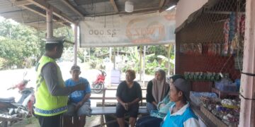 Dekatkan Diri dengan Masyarakat, Sat Lantas Polres Gorontalo Utara Gelar Aksi “Polantas Menyapa” di Desa