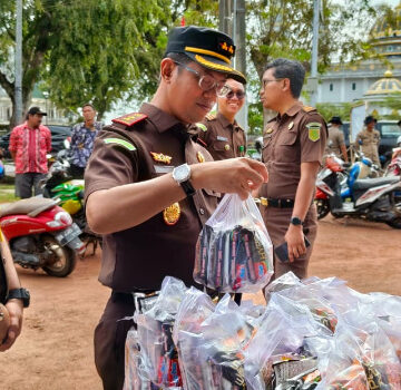 Pasar Murah Disambut Antrean Panjang, Dr. Abvianto Syaifulloh : Ini Bentuk Kepedulian untuk Masyarakat