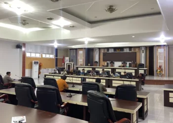 Truk HTI Dituding Rusak Jalan, DPRD Gorut Desak Pemerintah Bertindak Tegas