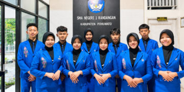Di Balik Prestasi Tim LCC SMA 1 Randangan, Ada Dukungan Kepala Sekolah : Terima Kasih Ibu Rosna Jaelani